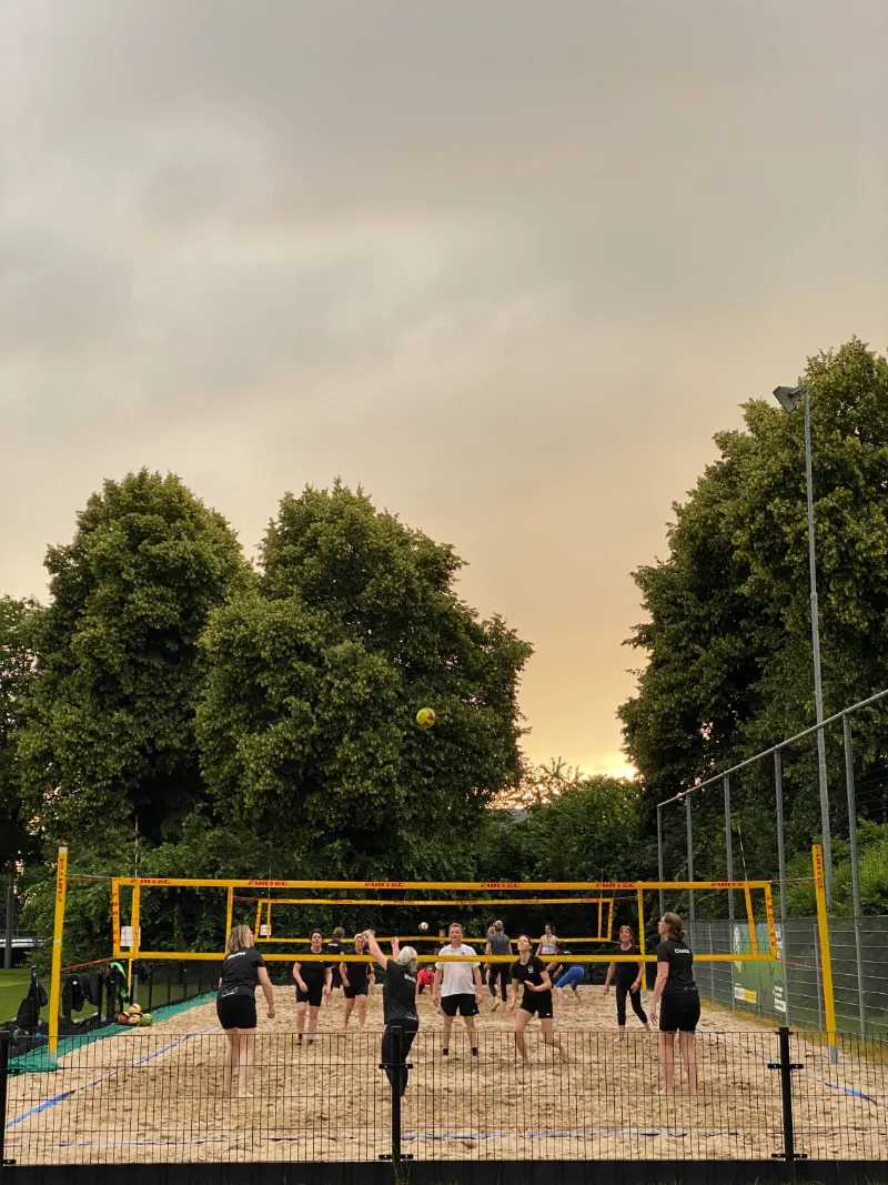 Beachvolleybaltraining bij SV Loil Volleybal
